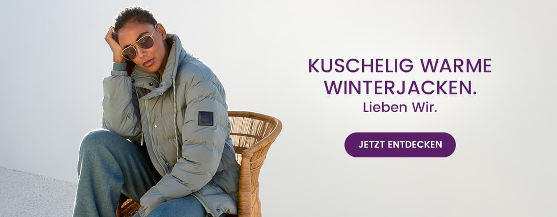 Kuschelig warme Winterjacken. Lieben Wir. Person in grauer Winterjacke sitzt auf einem Korbstuhl. Jetzt entdecken.